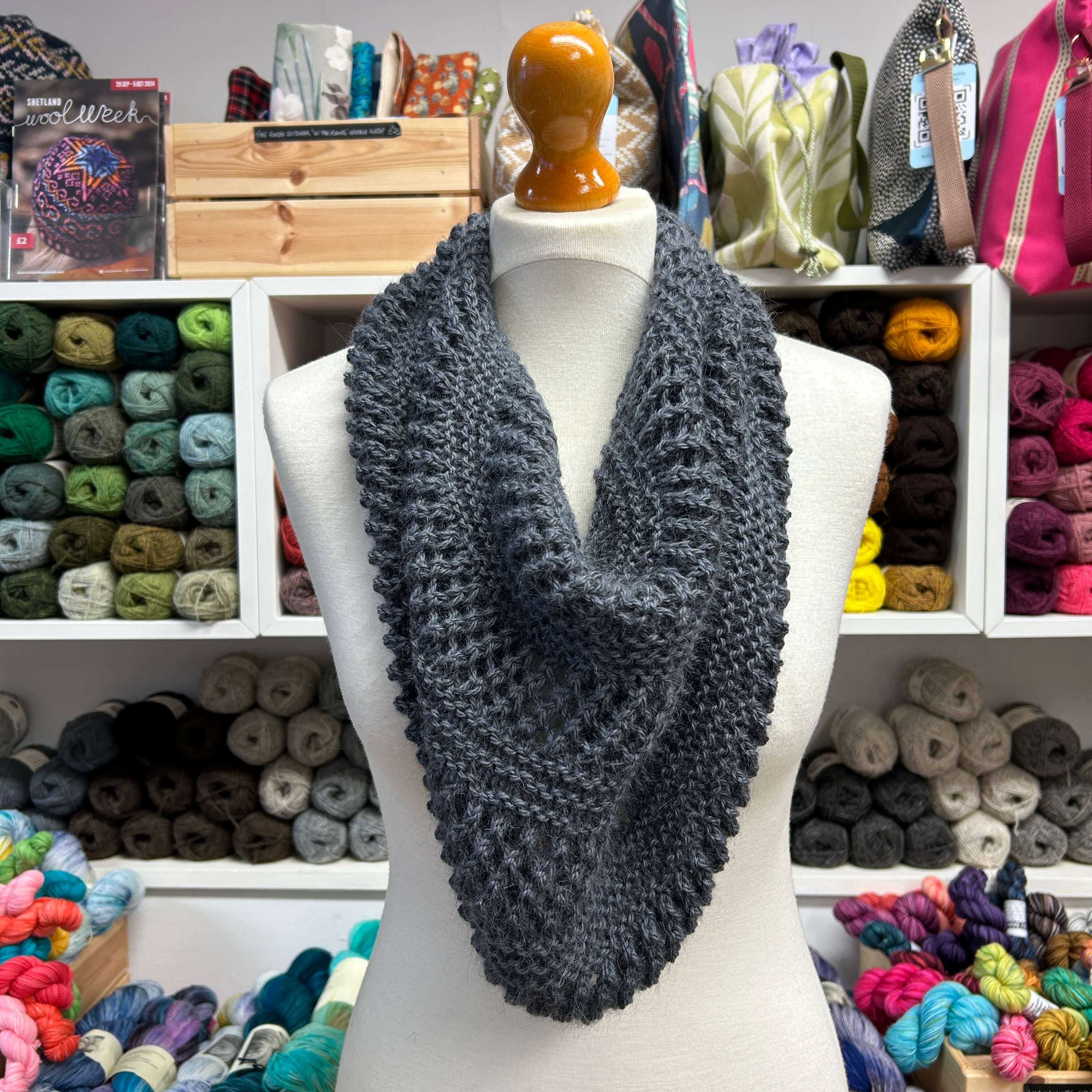 Dewberry Cowl