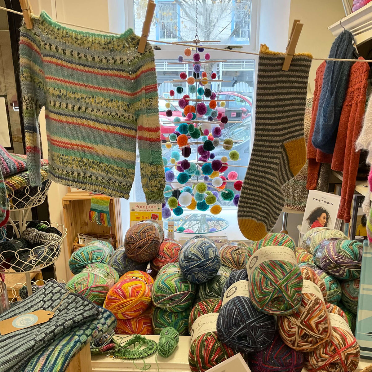 Pom Pom Tree