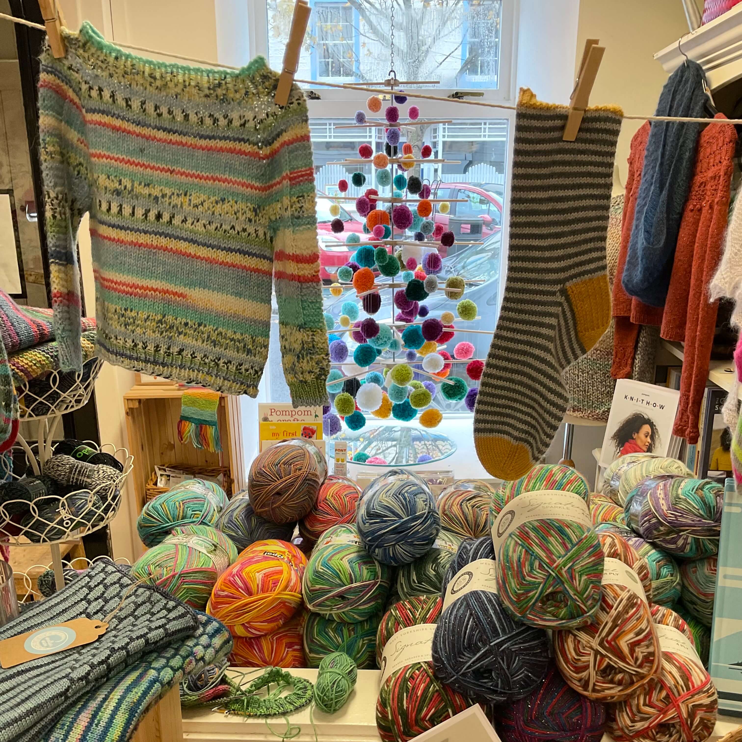 Pom Pom Tree