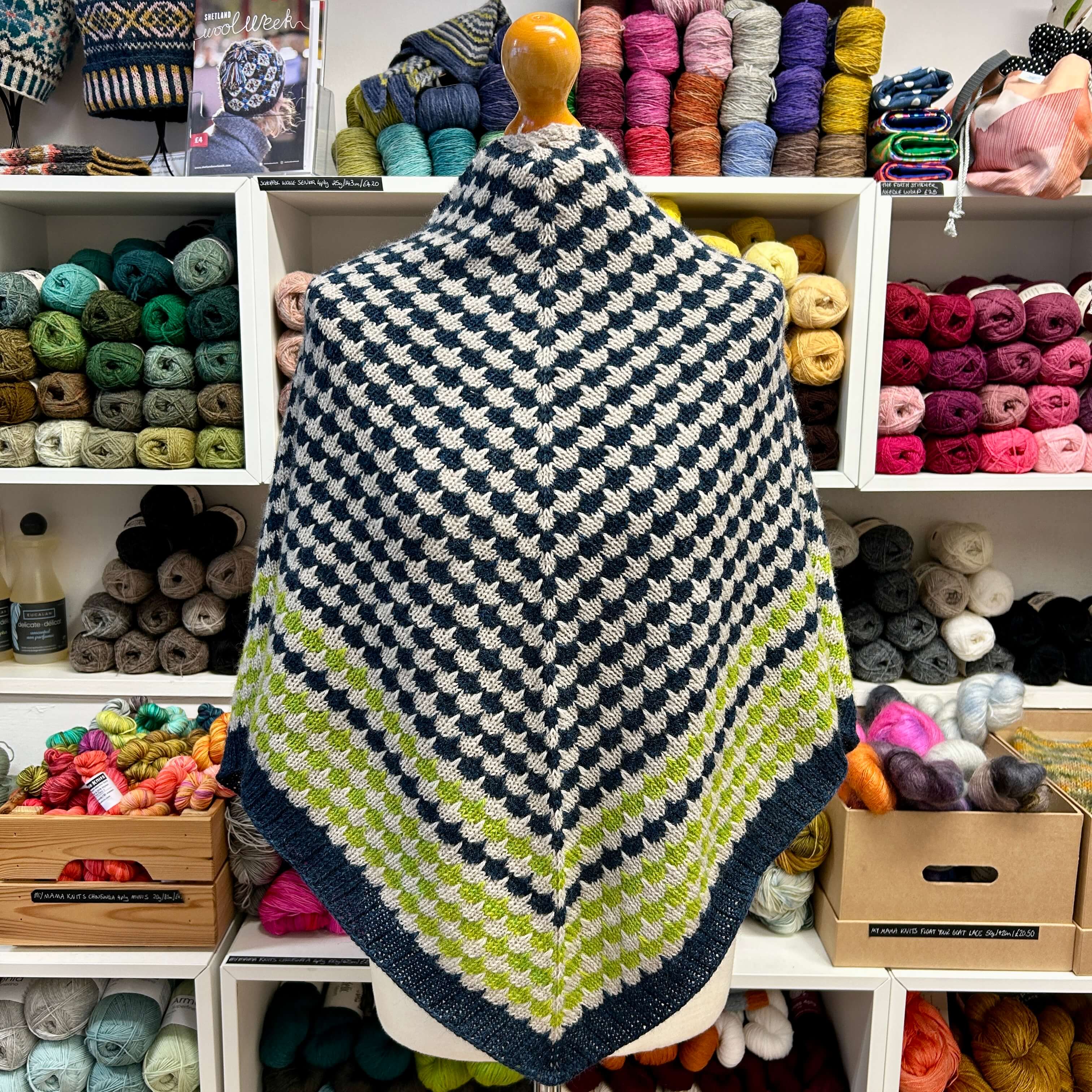 Bao Bao Shawl