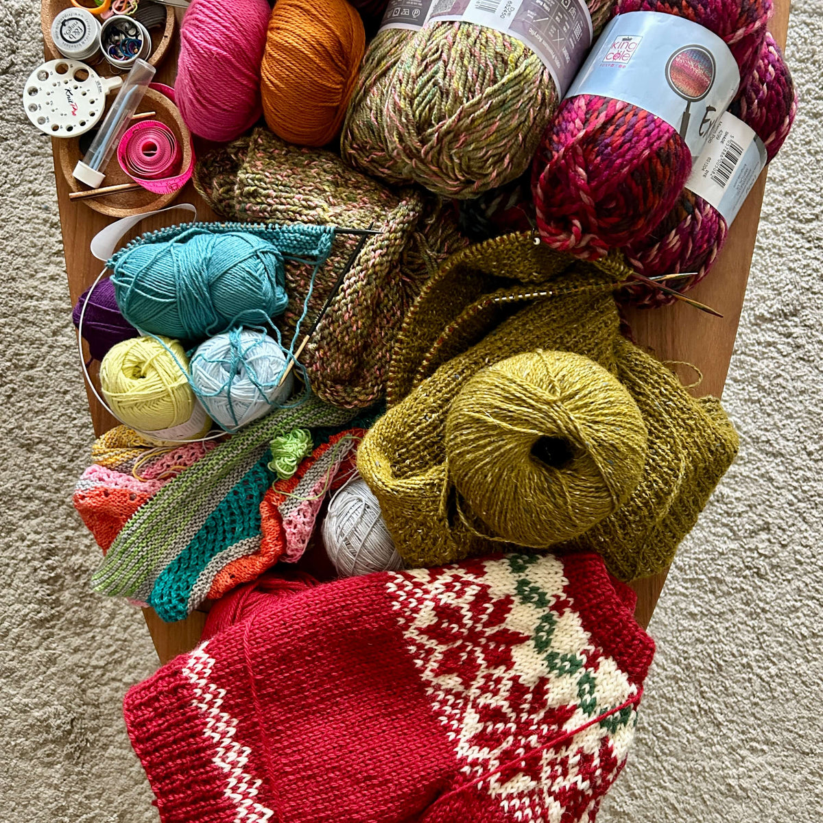 Intarsia Guide intarsia - a beginners guide in 10 tips – The Woolly Brew