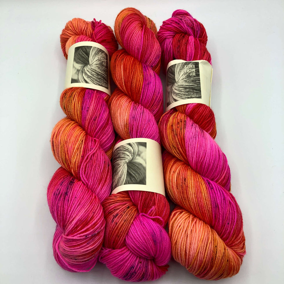 free knitting pattern for a simple side-to-side shawl the woolly brew ...
